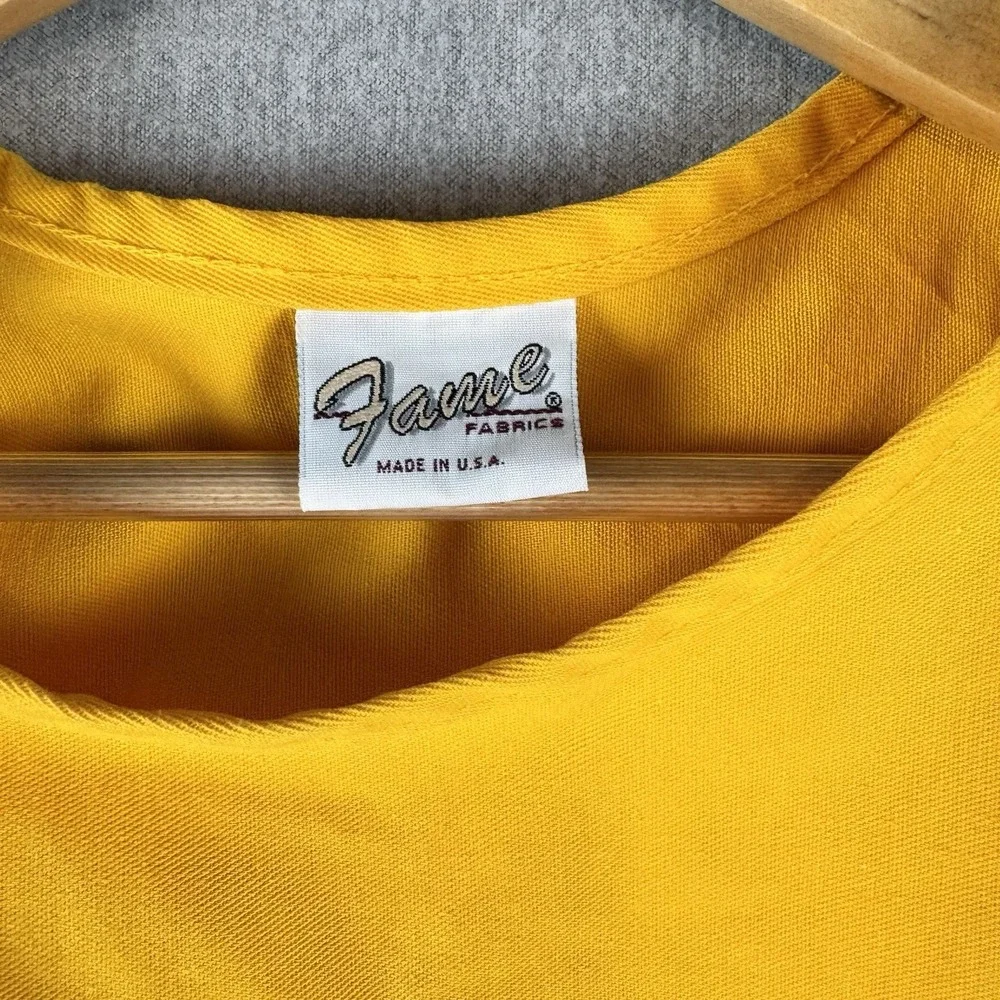 Vintage Whole Foods Market Bellaire Child Apron Made USA Yellow‎
